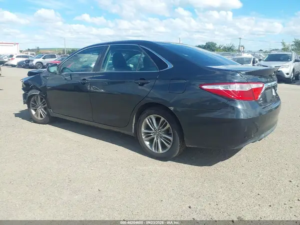 4T1BF1FK1HU789541 — 2017 Toyota Camry, фото 3 с аукциона IAAI, Передняя часть слева