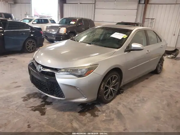 4T1BK1FK4HU031821 — 2017 Toyota Camry, фото 2 с аукциона IAAI, Задняя часть