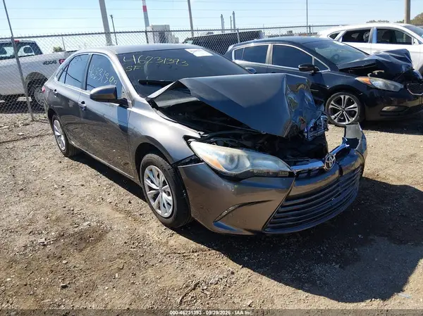 4T1BF1FK1HU784016 — 2017 Toyota Camry, Передняя часть (Front End), фото до ремонта