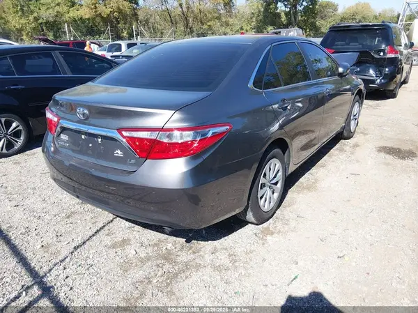 4T1BF1FK1HU784016 — 2017 Toyota Camry, фото 4 с аукциона IAAI, Передняя часть