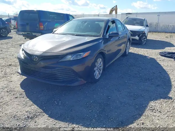 4T1B11HK6JU024987 — 2018 Toyota Camry, фото 2 с аукциона IAAI 29.09.2026, Задняя часть