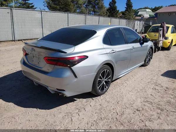 4T1B11HK7JU038428 — 2018 Toyota Camry, фото 4 с аукциона IAAI, Град