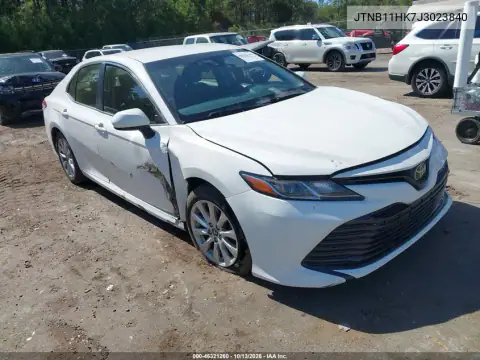 JTNB11HK7J3023840 — 2018 Toyota Camry, Правая сторона, фото до ремонта
