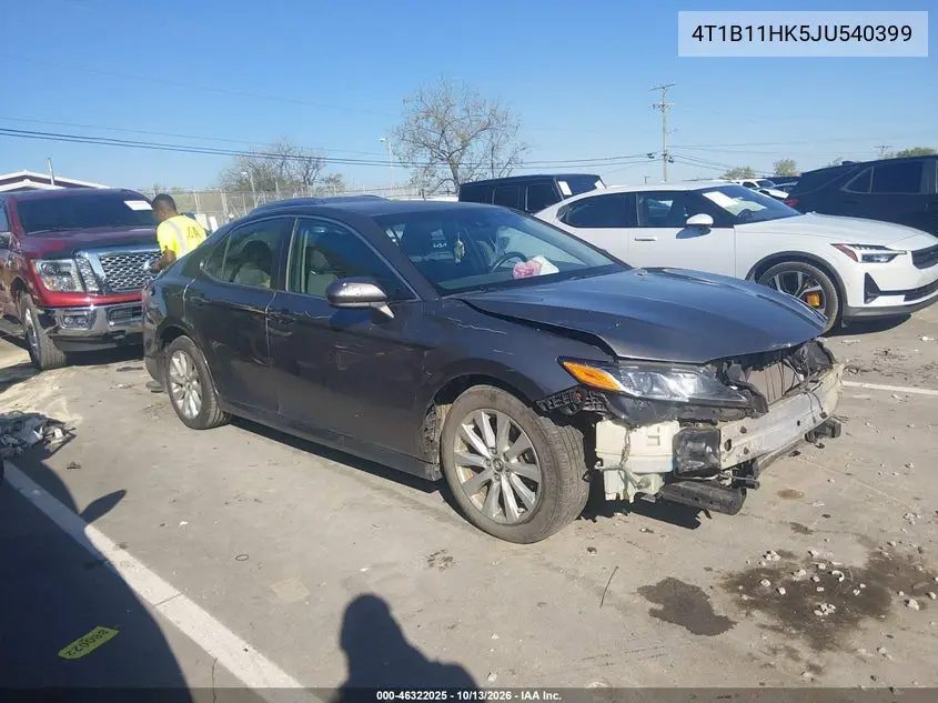 4T1B11HK5JU540399 — 2018 Toyota Camry, фото 2 с аукциона IAAI, Передняя часть
