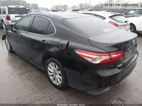 4T1B11HKXJU540995 — 2018 Toyota Camry, фото 4 с аукциона IAAI, Передняя часть