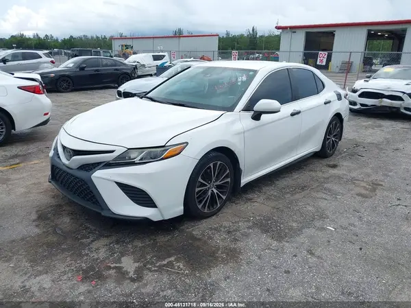 4T1B11HK8KU804216 — 2019 Toyota Camry, фото 2 с аукциона IAAI 12.10.2026, Правый бок
