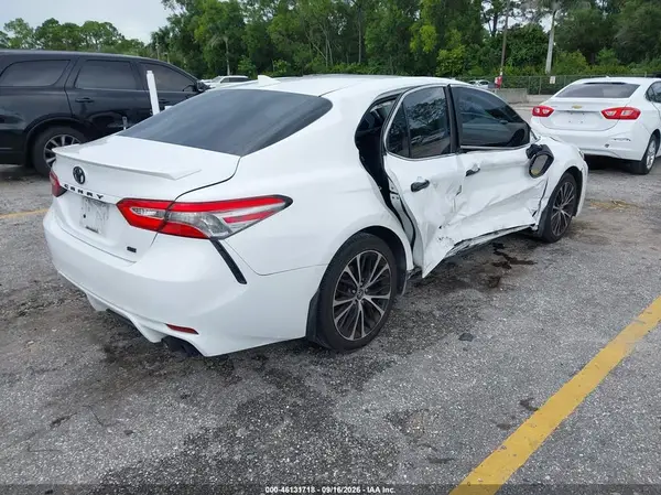 4T1B11HK8KU804216 — 2019 Toyota Camry, фото 4 с аукциона IAAI 12.10.2026, Правый бок