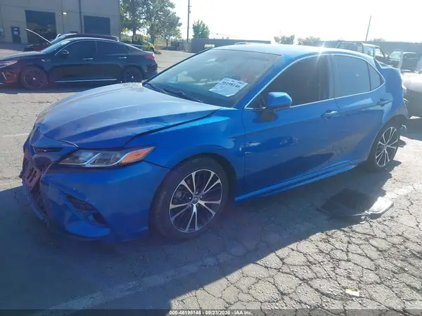 4T1B11HKXKU272600 — 2019 Toyota Camry, фото 2 с аукциона IAAI 14.10.2026, Задняя часть