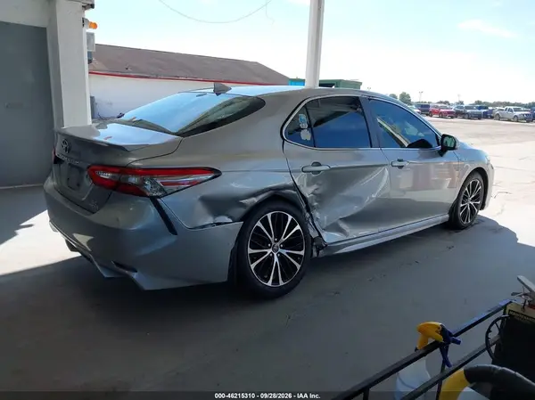 4T1B21HK5KU010285 — 2019 Toyota Camry, фото 4 с аукциона IAAI 11.10.2026, Правый бок
