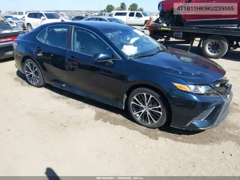 4T1B11HK9KU239555 — 2019 Toyota Camry, Передняя часть, фото до ремонта