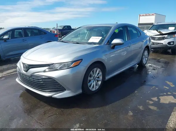 4T1C11AK4LU999179 — 2020 Toyota Camry, фото 2 с аукциона IAAI, Задняя часть