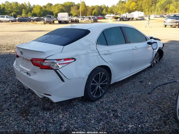 4T1M11AK1LU920605 — 2020 Toyota Camry, фото 4 с аукциона IAAI, Передняя часть