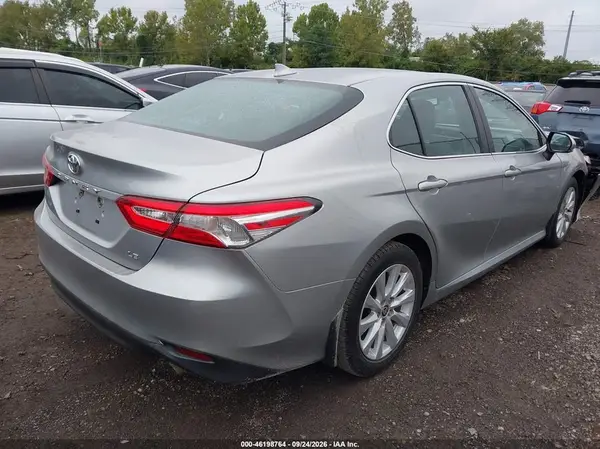 4T1L11AK1LU975552 — 2020 Toyota Camry, фото 4 с аукциона IAAI, Передняя часть