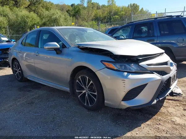 4T1J31AK3LU539884 — 2020 Toyota Camry, Передняя часть (Front End), фото до ремонта