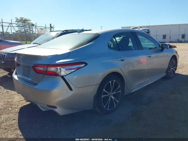 4T1J31AK3LU539884 — 2020 Toyota Camry, фото 4 с аукциона IAAI, Передняя часть