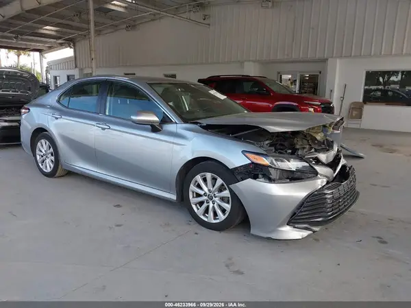 4T1C11AK4LU928936 — 2020 Toyota Camry, Передняя часть (Front End), фото до ремонта