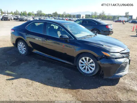 2020 Toyota Camry Le VIN 4T1C11AK7LU964006 фото 1