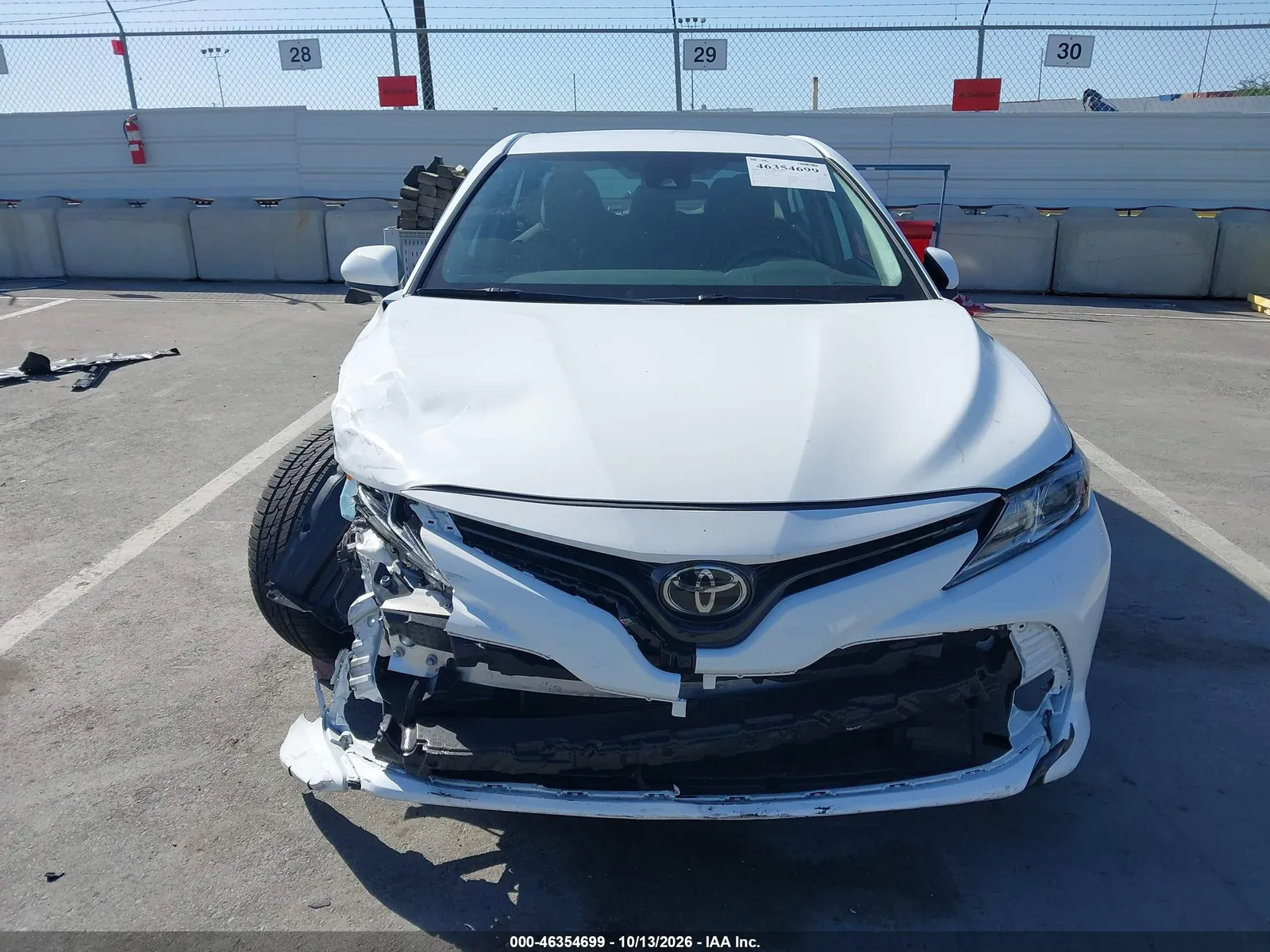 2020 Toyota Camry Le VIN 4T1C11AK5LU972489 фото 13