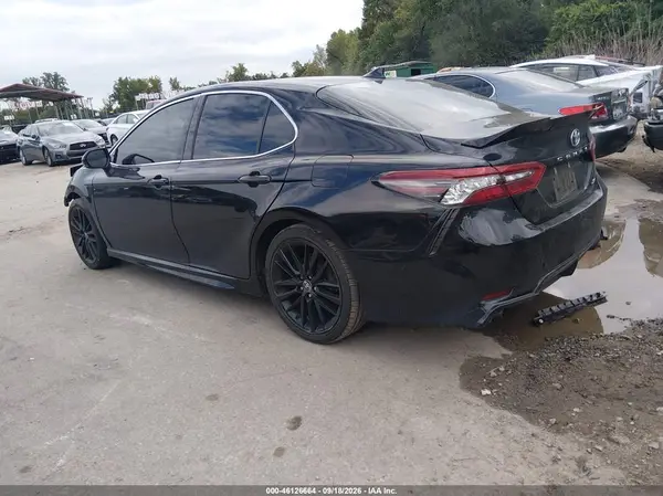 4T1K31AK2MU551255 — 2021 Toyota Camry, фото 3 с аукциона IAAI, Передняя часть