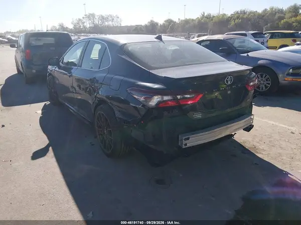 4T1G11AK8MU403123 — 2021 Toyota Camry, фото 3 с аукциона IAAI, Задняя часть