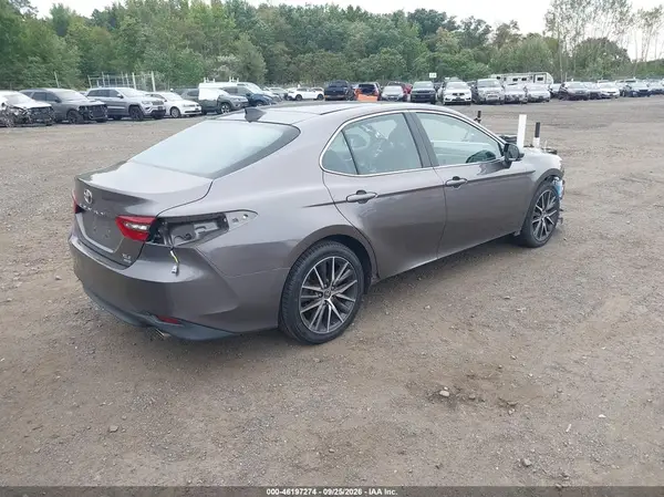 4T1F11BK3MU025660 — 2021 Toyota Camry, фото 4 с аукциона IAAI 07.10.2026, Передняя часть