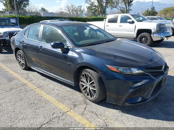 4T1G11AK6MU417053 — 2021 Toyota Camry, Задняя часть (Rear), фото до ремонта