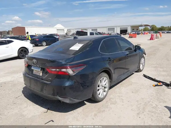 4T1C11AKXMU549828 — 2021 Toyota Camry, фото 4 с аукциона IAAI, Передняя часть