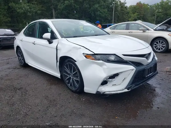 4T1G11AK3MU566813 — 2021 Toyota Camry, Задняя часть (Rear), фото до ремонта