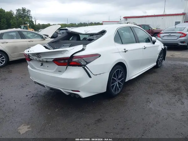 4T1G11AK3MU566813 — 2021 Toyota Camry, фото 4 с аукциона IAAI, Задняя часть
