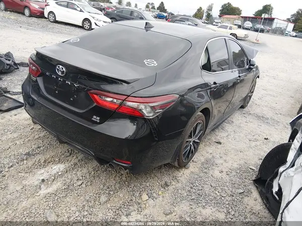 4T1T11BK9MU036598 — 2021 Toyota Camry, фото 4 с аукциона IAAI, Передняя часть