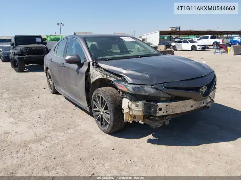 4T1G11AKXMU544663 — 2021 Toyota Camry, Естественный износ, фото до ремонта