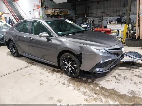 4T1G11AKXNU705546 — 2022 Toyota Camry, Повреждения со всех сторон (All Over), фото до ремонта