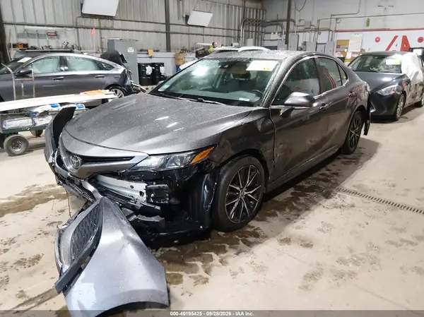 4T1G11AKXNU705546 — 2022 Toyota Camry, фото 2 с аукциона IAAI, Повреждения со всех сторон