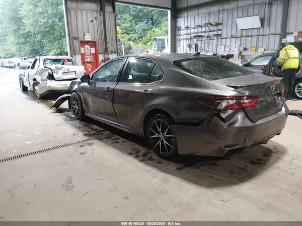 4T1G11AKXNU705546 — 2022 Toyota Camry, фото 3 с аукциона IAAI, Повреждения со всех сторон