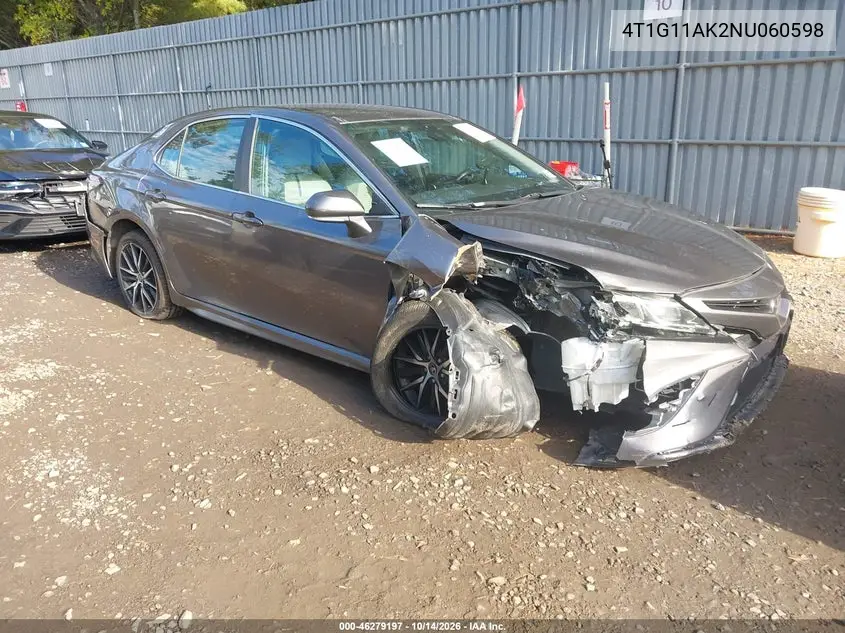 4T1G11AK2NU060598 — 2022 Toyota Camry, фото 2 с аукциона IAAI, Правый бок
