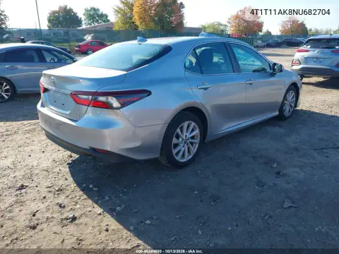 4T1T11AK8NU682704 — 2022 Toyota Camry, фото 4 с аукциона IAAI, Передняя часть
