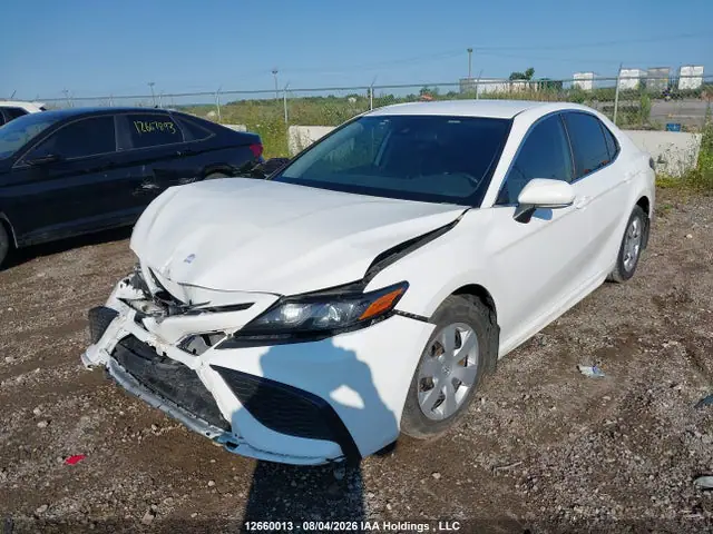 4T1G11AK4PU786644 — 2023 Toyota Camry, фото 2 с аукциона IAAI 14.10.2026, Передняя часть