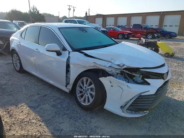 4T1C11AK4PU835551 Toyota Camry 2023 — повреждение Передняя и задняя части, фото до ремонта
