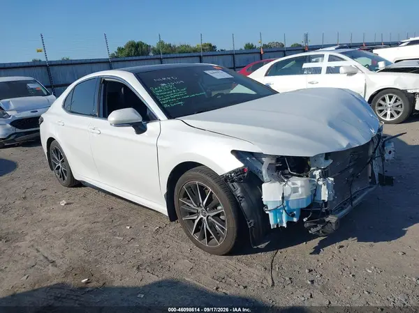 4T1K61AK0PU800003 — 2023 Toyota Camry, Передняя часть (Front End), фото до ремонта
