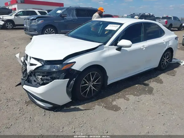 4T1G11AK6PU835116 — 2023 Toyota Camry, фото 2 с аукциона IAAI, Передняя часть