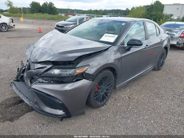 4T1G11AK2PU832035 — 2023 Toyota Camry, фото 2 с аукциона IAAI, Передняя часть