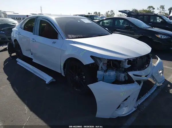 4T1KZ1AK8PU074981 — 2023 Toyota Camry, Передняя часть (Front & Rear), фото до ремонта