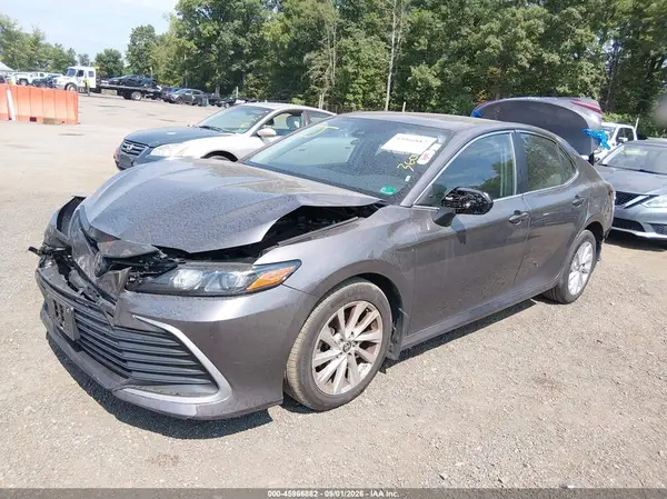 4T1C11AK5RU848621 — 2024 Toyota Camry, фото 2 с аукциона IAAI 14.10.2026, Передняя и задняя части