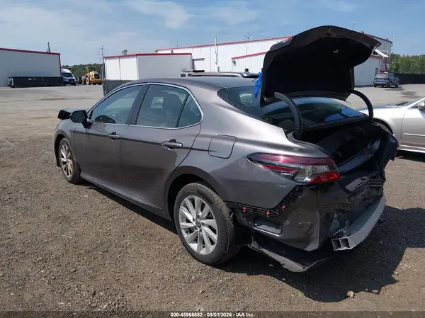 4T1C11AK5RU848621 — 2024 Toyota Camry, фото 3 с аукциона IAAI 14.10.2026, Передняя и задняя части