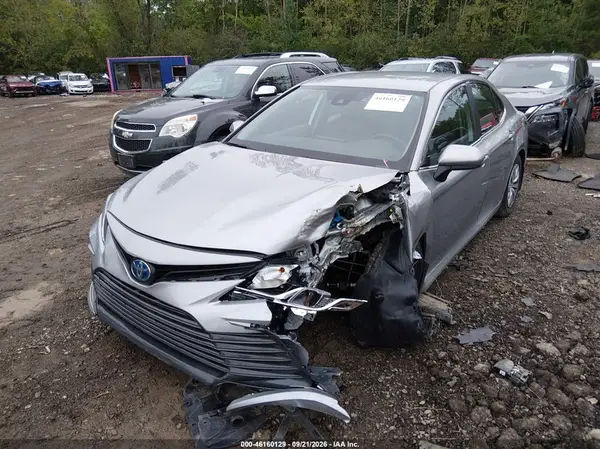 4T1C31AKXRU069824 — 2024 Toyota Camry, фото 2 с аукциона IAAI 13.10.2026, Передняя часть слева