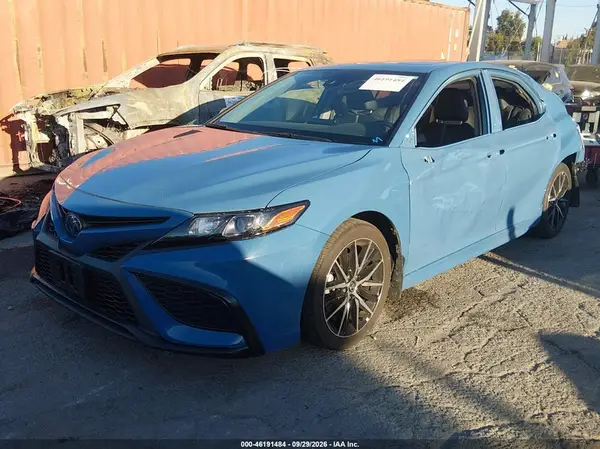 4T1S31AK2RU069537 — 2024 Toyota Camry, фото 2 с аукциона IAAI, Задняя часть