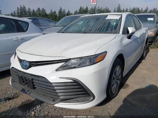 4T1C31AK4RU628669 — 2024 Toyota Camry, фото 2 с аукциона IAAI 14.10.2026, Передняя часть справа