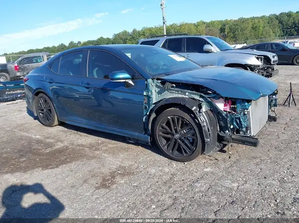 4T1DAACK8SU614643 — 2025 Toyota Camry, Передняя часть (Front End), фото до ремонта