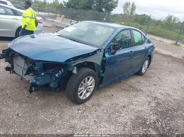 4T1DBADK4SU531612 — 2025 Toyota Camry, фото 2 с аукциона IAAI 15.10.2026, Передняя часть