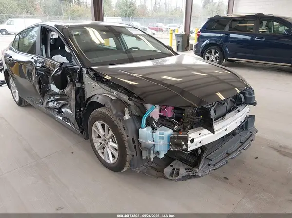 4T1DBADK6SU036070 — 2025 Toyota Camry, Правый бок (Right Side), фото до ремонта